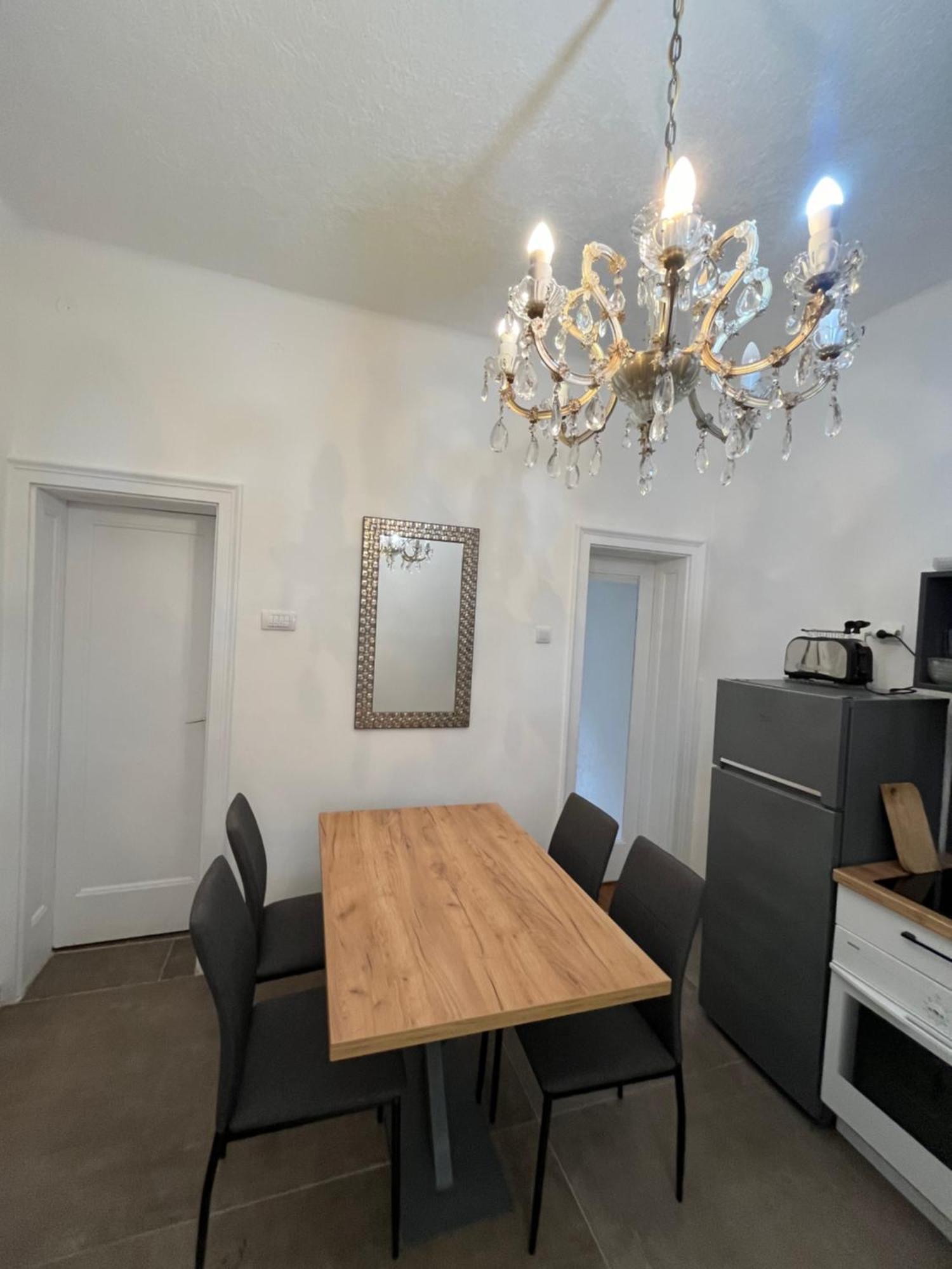 Two Bedroom Apartment Near Slavija Square 贝尔格莱德 外观 照片