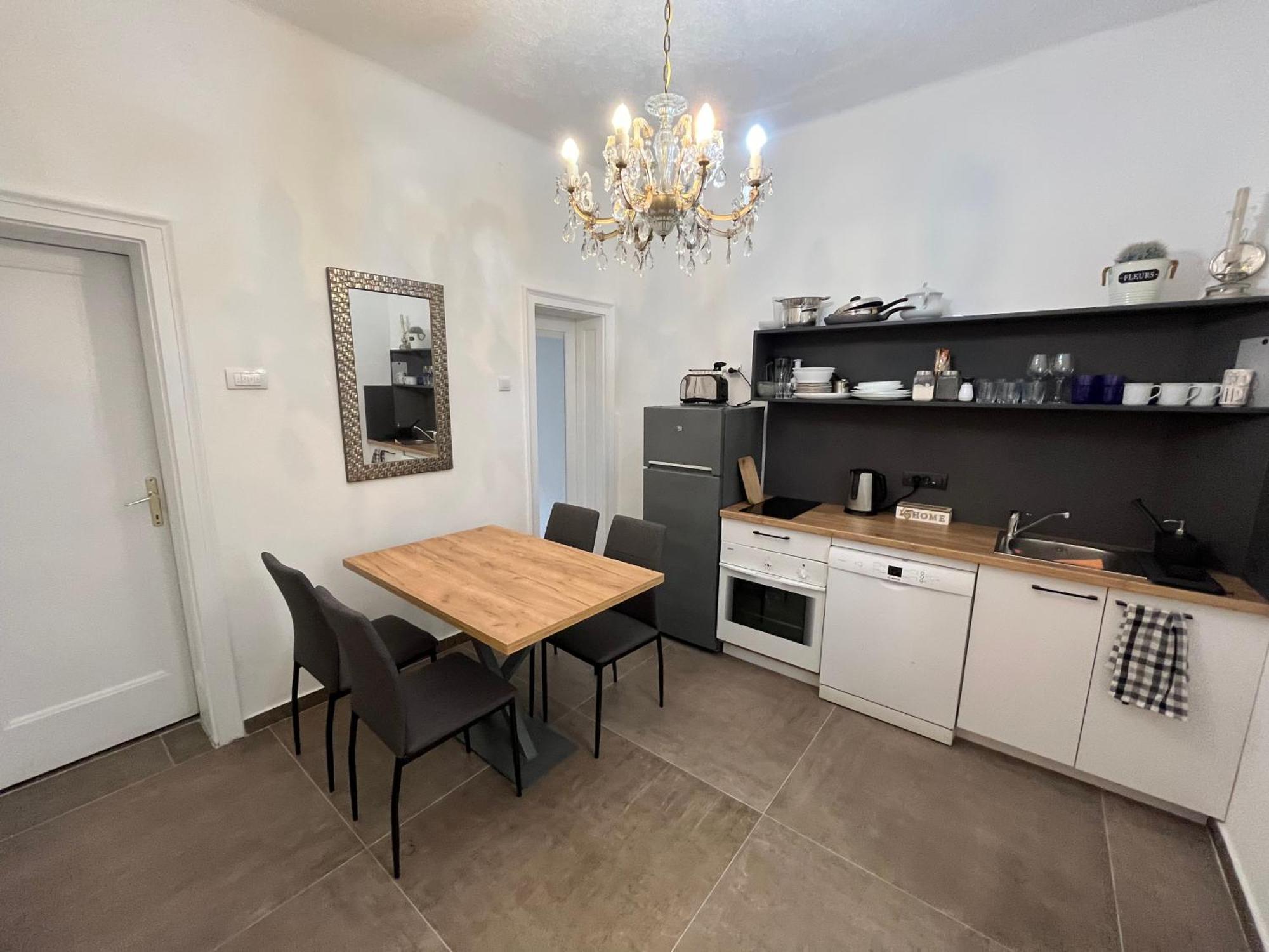 Two Bedroom Apartment Near Slavija Square 贝尔格莱德 外观 照片