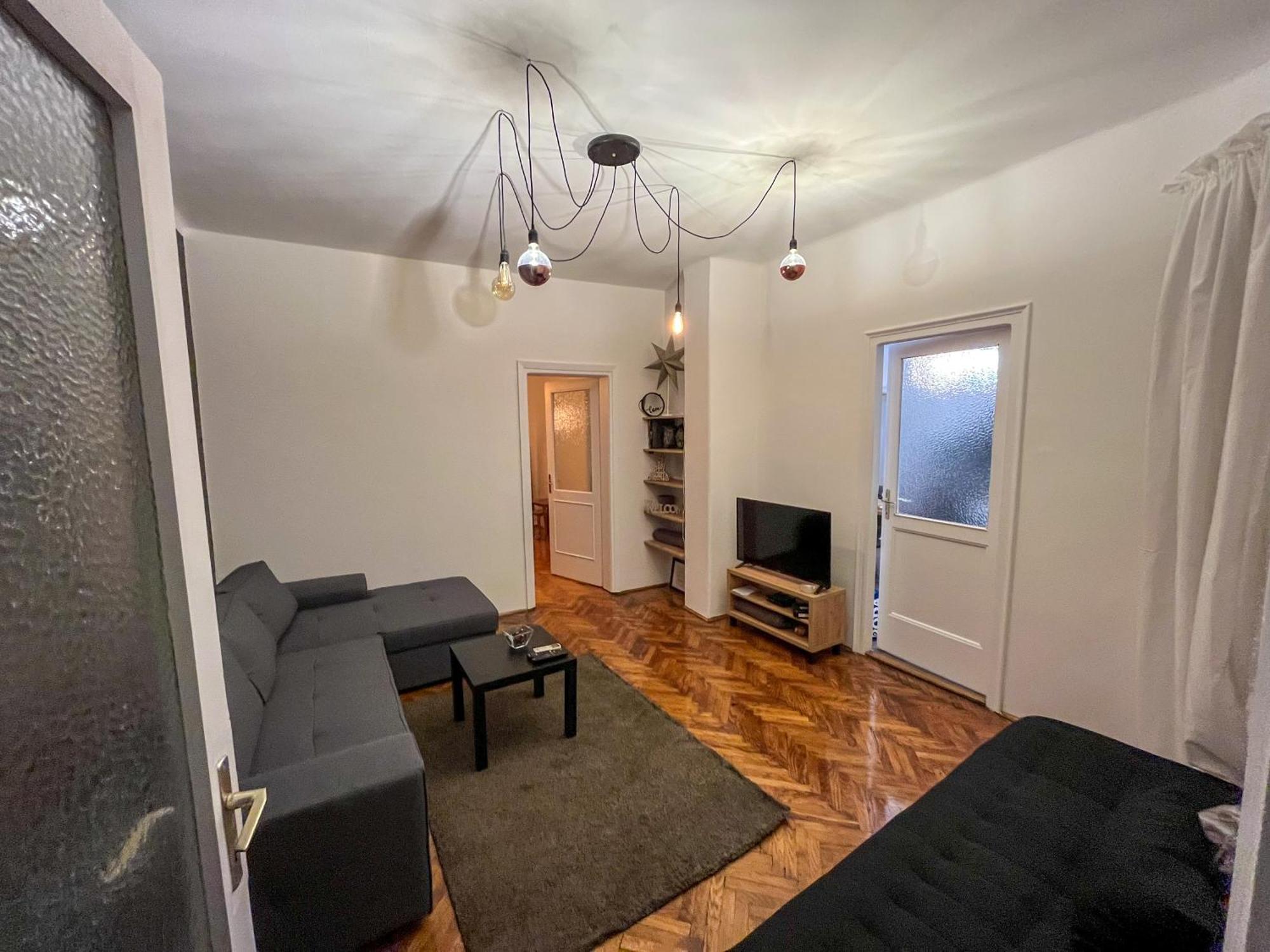 Two Bedroom Apartment Near Slavija Square 贝尔格莱德 外观 照片